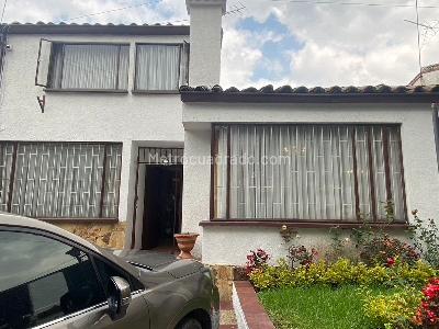 Casa de 4 alcobas en venta en Las Villas, Bogotá, 300 m² · foto 15 de 15