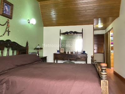 Casa de 4 alcobas en venta en Las Villas, Bogotá, 300 m² · foto 8 de 15