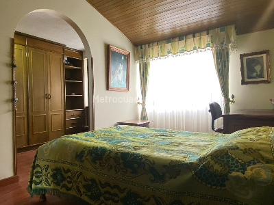 Casa de 4 alcobas en venta en Las Villas, Bogotá, 300 m² · foto 10 de 15