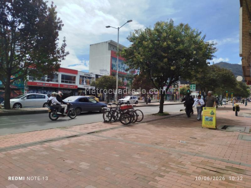 Local Comercial en Venta, Galerias, Bogotá D.C. - Más