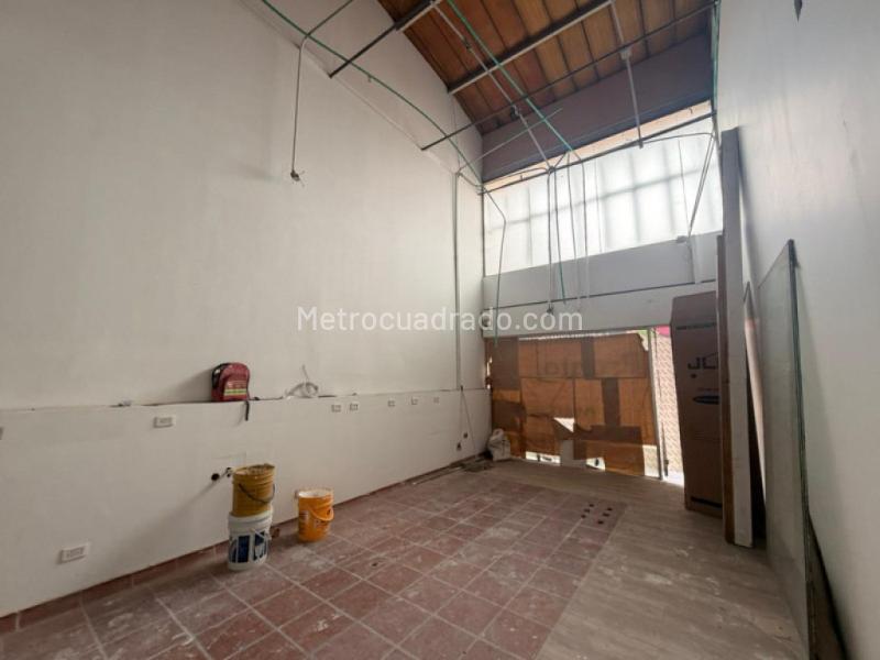 Local Comercial en Arriendo, Avenida Pradilla, Chía - Más