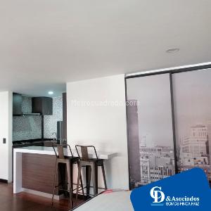 Apartamento de 3 alcobas en venta en Santa Barbara Occidental, Bogotá, 225 m² · foto 4 de 20