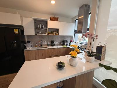 Apartamento de 3 alcobas en arriendo en Chapinero Alto, Bogotá, 86 m² · foto 3 de 18