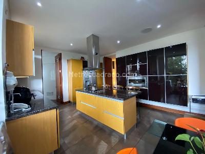 Apartamento de 4 alcobas en venta en Bosque Verde, Bogotá, 304 m² · foto 2 de 20