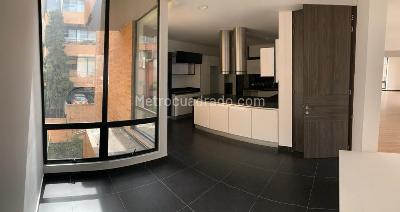 Apartamento de 3 alcobas en venta en Los Rosales Emaus, Bogotá, 500 m² · foto 18 de 20