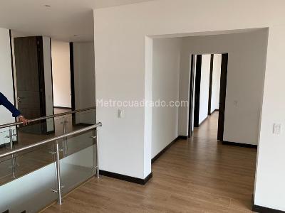 Apartamento de 3 alcobas en venta en Los Rosales Emaus, Bogotá, 500 m² · foto 4 de 20