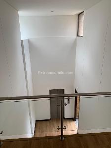 Apartamento de 3 alcobas en venta en Los Rosales Emaus, Bogotá, 500 m² · foto 9 de 20