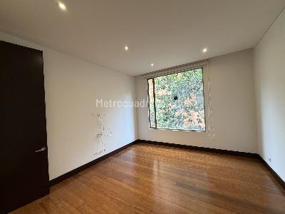 Apartamento de 3 alcobas en venta en Montereserva, Bogotá, 191 m² · foto 4 de 18