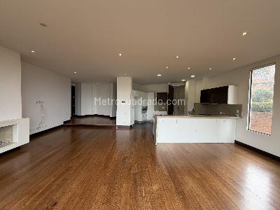 Apartamento de 3 alcobas en venta en Montereserva, Bogotá, 191 m² · foto 7 de 18