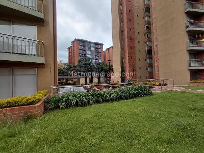 Apartamento de 3 alcobas en venta en Colina Campestre, Bogotá, 91 m² · foto 2 de 20
