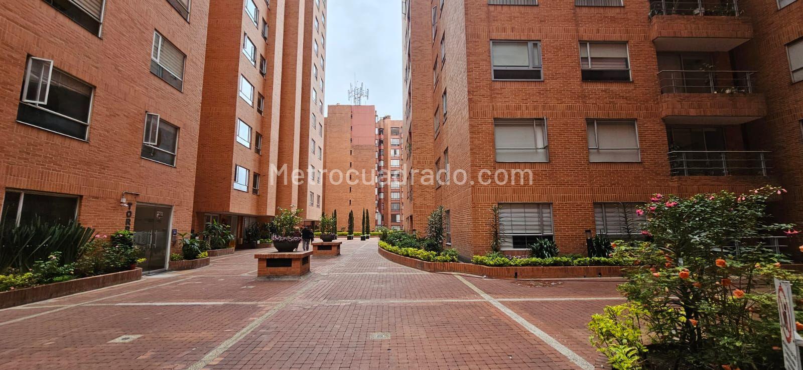 Apartamento de 3 habitaciones en venta en Modelo Popular, Bogotá — imagen 1 de 20
