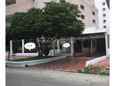 Casa de 4 alcobas en venta en Altamira, Barranquilla, 675 m² · foto 4 de 15