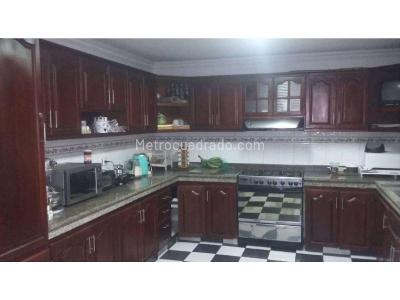 Casa de 4 alcobas en venta en Altamira, Barranquilla, 675 m² · foto 11 de 15