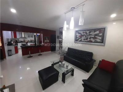 Casa de 5 alcobas en venta en Villa Campestre, Barranquilla, 690 m² · foto 2 de 20