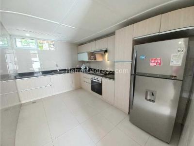 Casa de 4 alcobas en venta en Villa Del Este, Barranquilla, 408 m² · foto 6 de 20