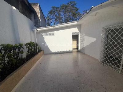 Casa de 4 alcobas en venta en Villa Del Este, Barranquilla, 408 m² · foto 15 de 20