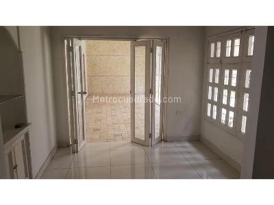Casa de 4 alcobas en venta en El Golf, Barranquilla, 729 m² · foto 17 de 19