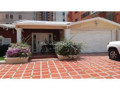 Casa de 4 alcobas en venta en El Golf, Barranquilla, 729 m² · foto 18 de 19