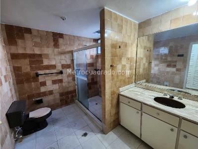 Apartamento de 3 alcobas en venta en Altos Del Prado, Barranquilla, 240 m² · foto 10 de 16