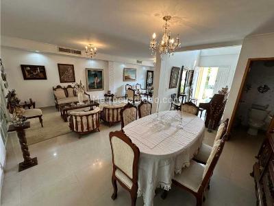 Casa de 3 alcobas en venta en La Castellana, Barranquilla, 420 m² · foto 2 de 18