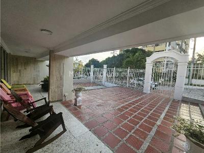 Casa en venta en Ciudad Jardin, Barranquilla · foto 2 de 20