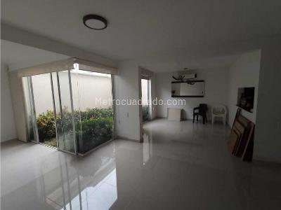 Casa de 3 alcobas en venta en La Castellana, Barranquilla, 220 m² · foto 4 de 14