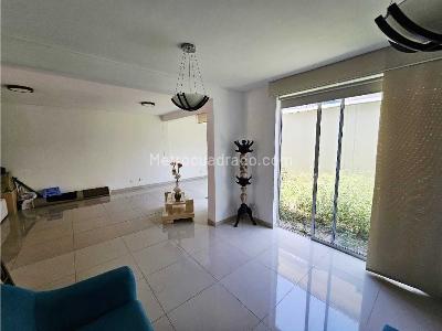 Casa de 3 alcobas en venta en La Castellana, Barranquilla, 220 m² · foto 6 de 14