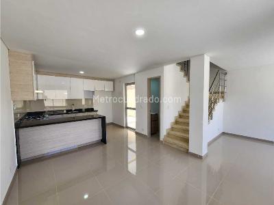 Casa en venta en Ciudad Jardin, Barranquilla · foto 2 de 16