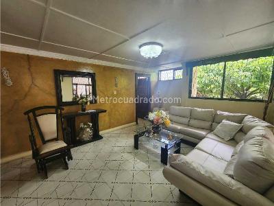 Casa de 5 alcobas en venta en Los Jobos, Barranquilla, 350 m² · foto 3 de 20