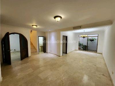 Casa en venta en Altos De Riomar, Barranquilla · foto 2 de 13