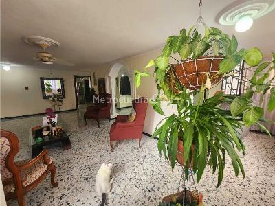 Apartamento de 3 alcobas en venta en Altos De Riomar, Barranquilla, 193 m² · foto 4 de 20