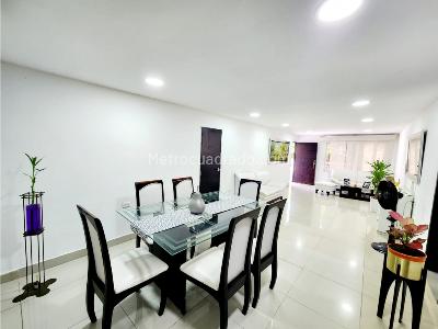 Casa en venta en Ciudad Jardin, Barranquilla · foto 2 de 10