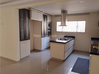 Casa en venta en Ciudad Jardin, Barranquilla · foto 4 de 20