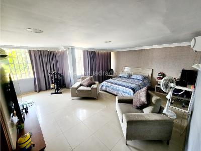 Casa de 3 alcobas en venta en El Golf, Barranquilla, 254 m² · foto 18 de 20