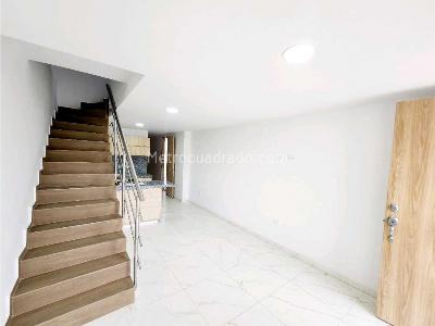 Apartamento de 3 alcobas en venta en Modelo, Barranquilla, 96 m² · foto 2 de 18