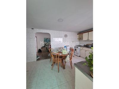 Casa de 4 alcobas en venta en Andalucia, Barranquilla, 376 m² · foto 3 de 15