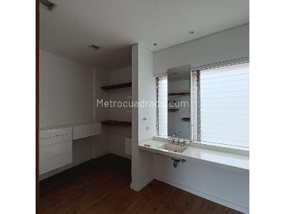Apartamento de 3 alcobas en venta en Centenario, Cali, 300 m² · foto 12 de 19