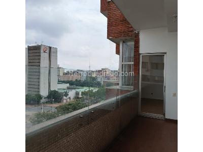Apartamento de 3 alcobas en venta en Centenario, Cali, 300 m² · foto 15 de 19