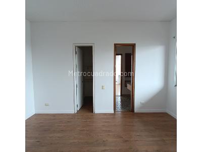 Apartamento de 3 alcobas en venta en Centenario, Cali, 300 m² · foto 16 de 19