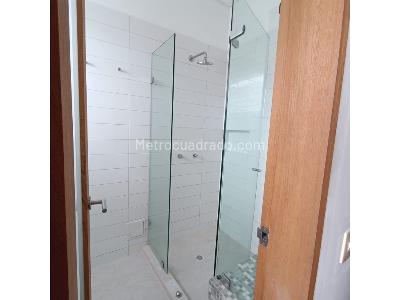Apartamento de 3 alcobas en venta en Centenario, Cali, 300 m² · foto 18 de 19
