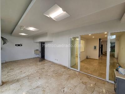 Casa de 4 alcobas en venta en Altos De Riomar, Barranquilla, 493 m² · foto 8 de 20