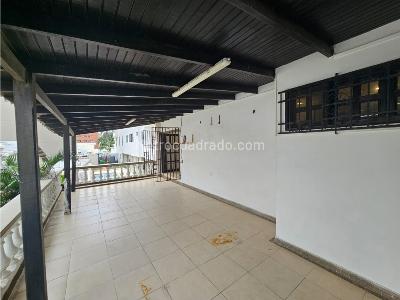 Casa de 4 alcobas en venta en Altos De Riomar, Barranquilla, 493 m² · foto 16 de 20