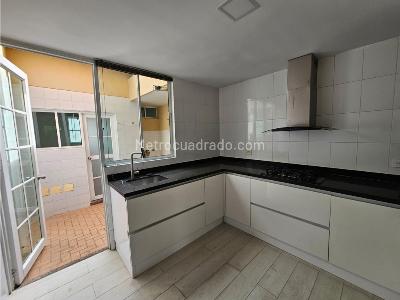 Casa de 3 alcobas en venta en Castellana Real, Barranquilla, 350 m² · foto 7 de 16
