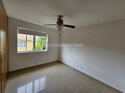 Casa de 3 alcobas en venta en Castellana Real, Barranquilla, 350 m² · foto 13 de 16