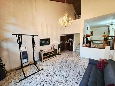 Casa de 4 alcobas en venta en Santa Monica, Barranquilla, 411 m² · foto 4 de 20