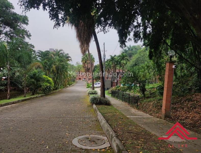 Casa – Envigado, Valle de Aburrá - Vista 2