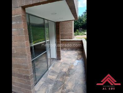 Apartamento de 2 alcobas en venta en El Poblado Loma Del Indio, Medellín, 77 m² · foto 4 de 20