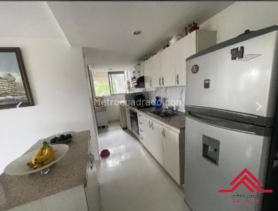 Apartamento en venta en Loma Del Esmeraldal, Envigado · foto 5 de 17