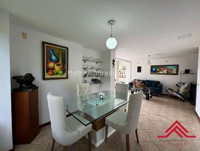 Casa de 3 alcobas en venta en Cumbres, Envigado, 243 m² · foto 3 de 17