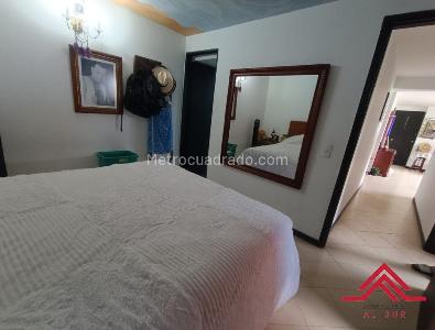 Apartamento de 2 alcobas en venta en El Poblado Loma Del Indio, Medellín, 67 m² · foto 10 de 18